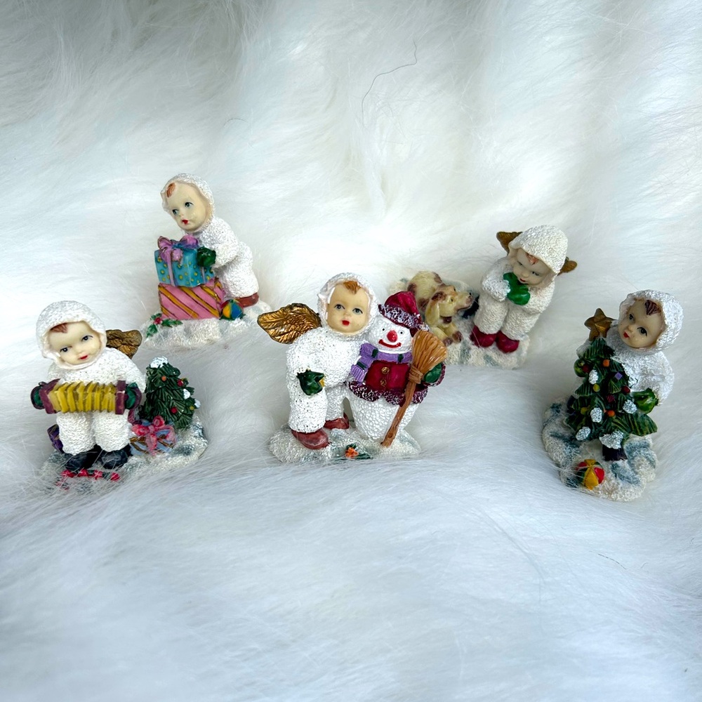 Vintage "Snow Baby” - xmas95 Department 56 Snowbabies porcelain figurines
